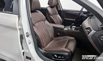 BMW 5-Series 2020 2.0 Автомат в Москве № 158717, миниатюра 2