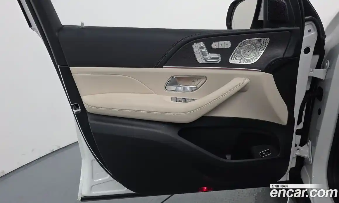 Mercedes-Benz GLE-Class 2025 3.0 Автомат в Москве № 160156, фото 8