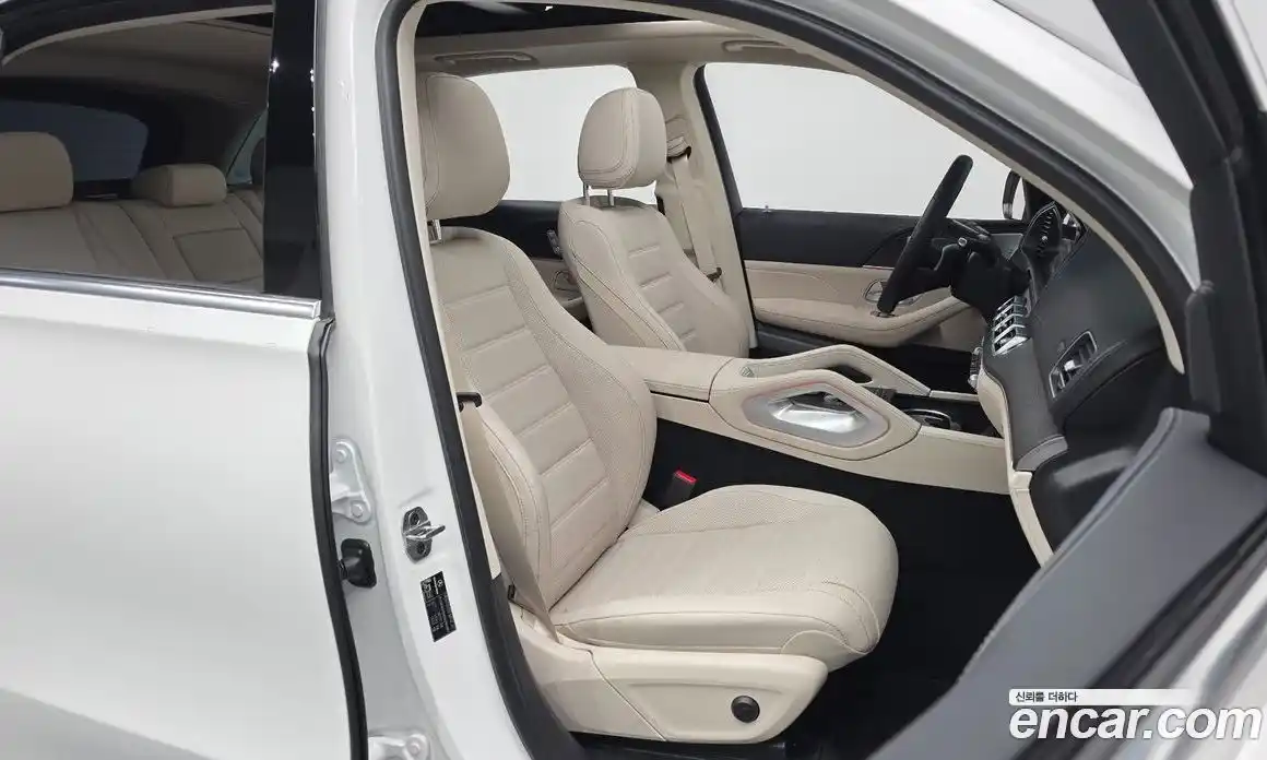 Mercedes-Benz GLE-Class 2025 3.0 Автомат в Москве № 160156, фото 9