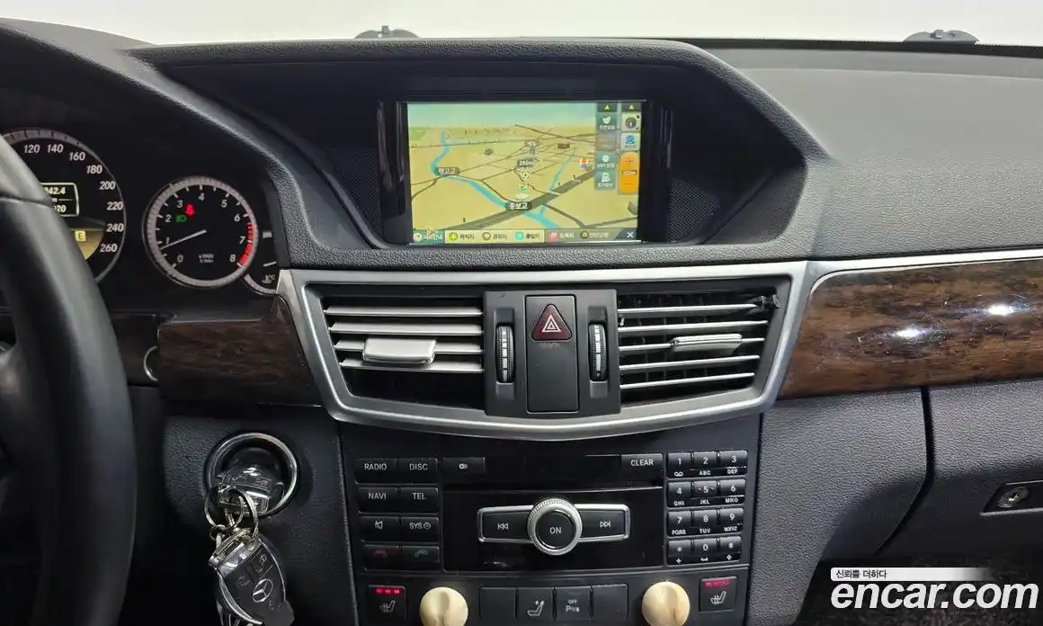 Mercedes-Benz E-Class 2011 1.8 Автомат в Москве № 161166, фото 15