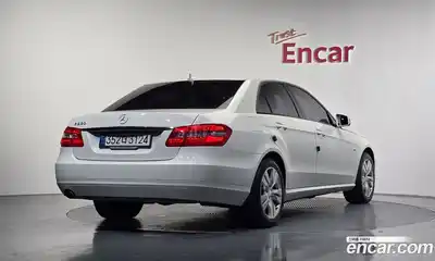 Mercedes-Benz E-Class 2011 1.8 Автомат в Москве № 161166, миниатюра 2