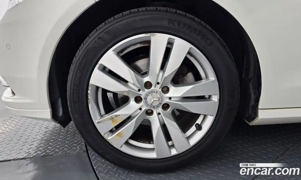 Mercedes-Benz E-Class 2011 1.8 Автомат в Москве № 161166, фото 5