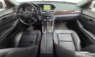 Mercedes-Benz E-Class 2011 1.8 Автомат в Москве № 161166, миниатюра 7