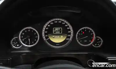Mercedes-Benz E-Class 2011 1.8 Автомат в Москве № 161166, миниатюра 8