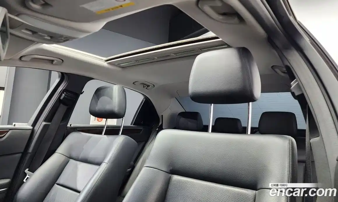 Mercedes-Benz E-Class 2011 1.8 Автомат в Москве № 161425, фото 15