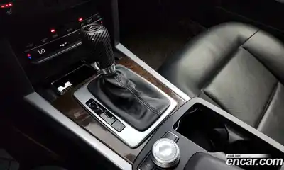 Mercedes-Benz E-Class 2011 1.8 Автомат в Москве № 161425, миниатюра 5
