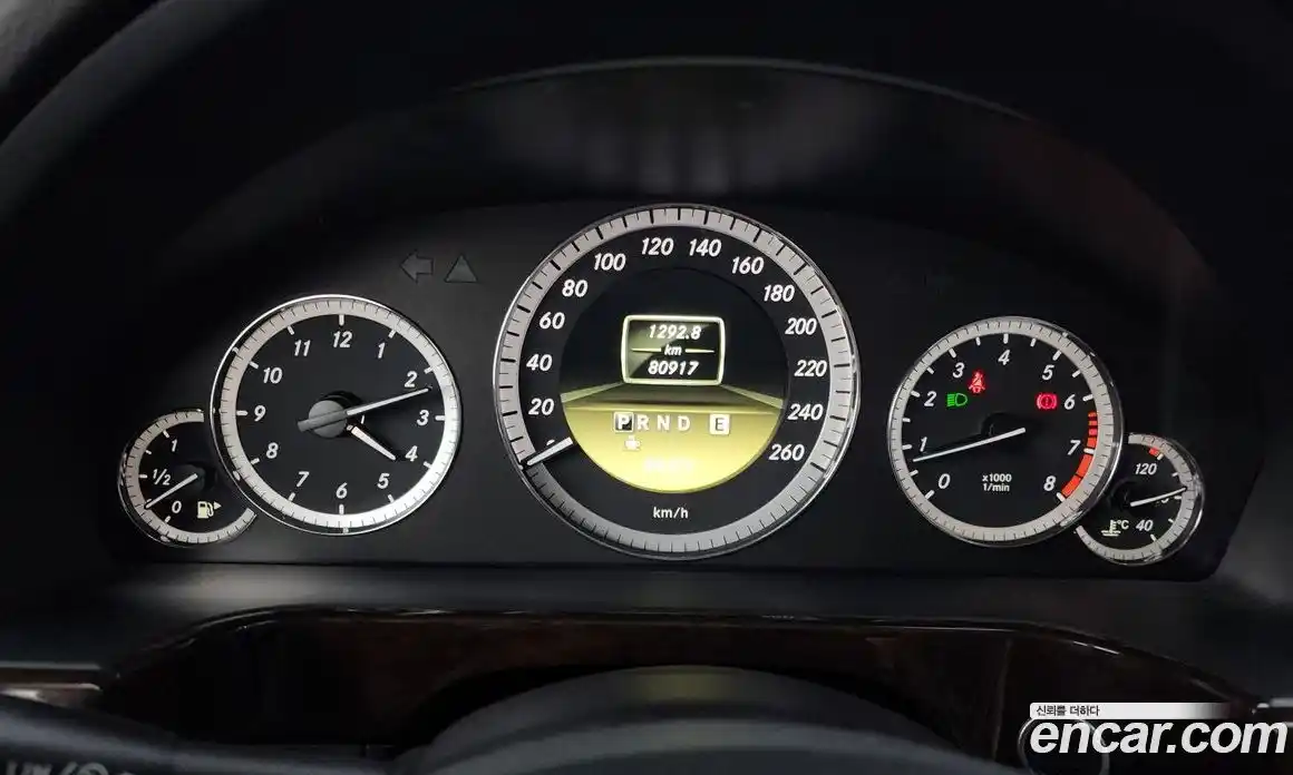 Mercedes-Benz E-Class 2011 1.8 Автомат в Москве № 161425, фото 8