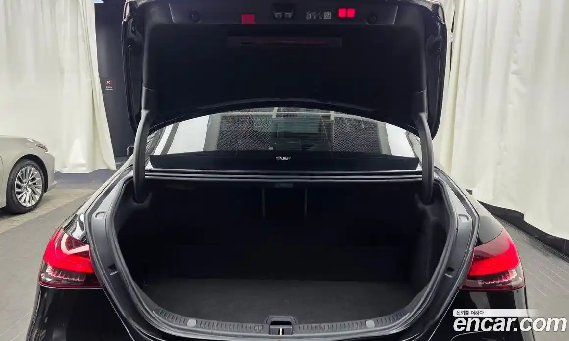 Mercedes-Benz E-Class 2023 2.0 Автомат в Москве № 161582, фото 4