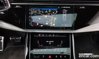 Audi Q8 2021 3.0 Автомат в Москве № 163429, миниатюра 6