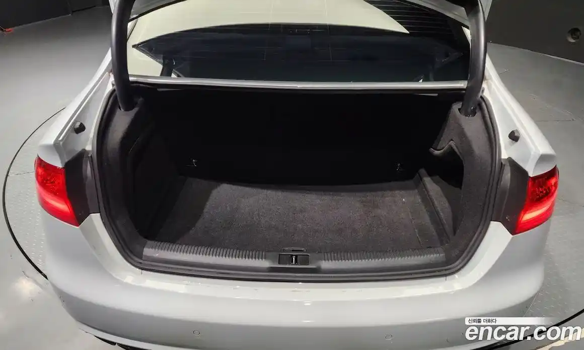 Audi A4 2015 2.0 Автомат в Москве № 163764, фото 9