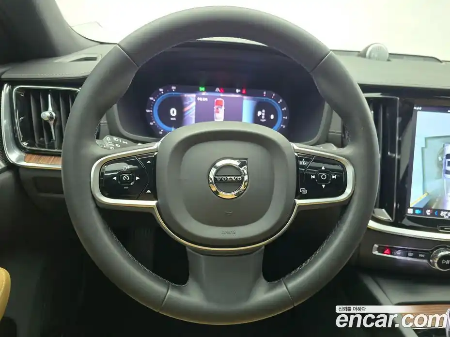 Volvo S60 2023 2.0 Автомат в Москве № 164752, фото 13