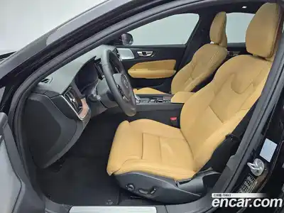 Volvo S60 2023 2.0 Автомат в Москве № 164752, миниатюра 10