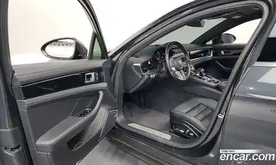 Porsche Panamera, 2019