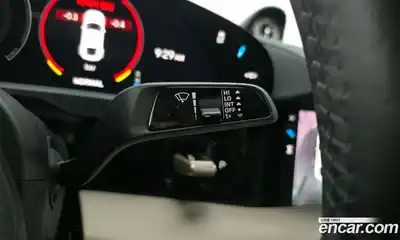 Porsche Taycan 2022 0.1 Автомат в Москве № 165229, миниатюра 2