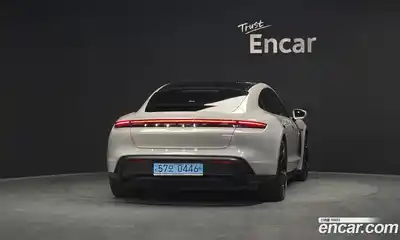 Porsche Taycan 2022 0.1 Автомат в Москве № 165229, миниатюра 3