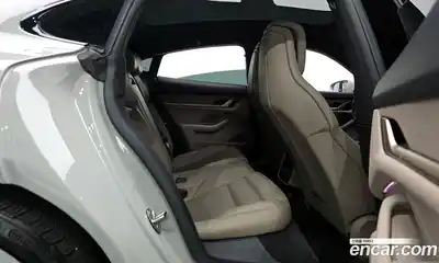 Porsche Taycan 2022 0.1 Автомат в Москве № 165229, миниатюра 5