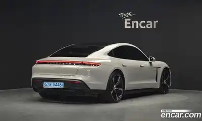 Porsche Taycan 2022 0.1 Автомат в Москве № 165229, миниатюра 9