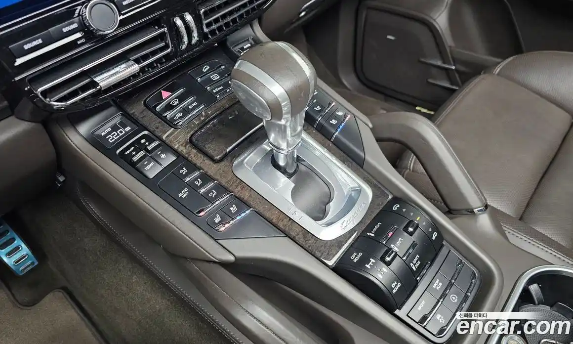 Porsche Cayenne 2015 4.8 Автомат в Москве № 165547, фото 13