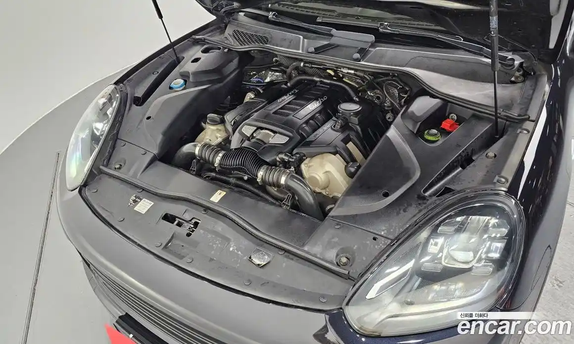 Porsche Cayenne 2015 4.8 Автомат в Москве № 165547, фото 17