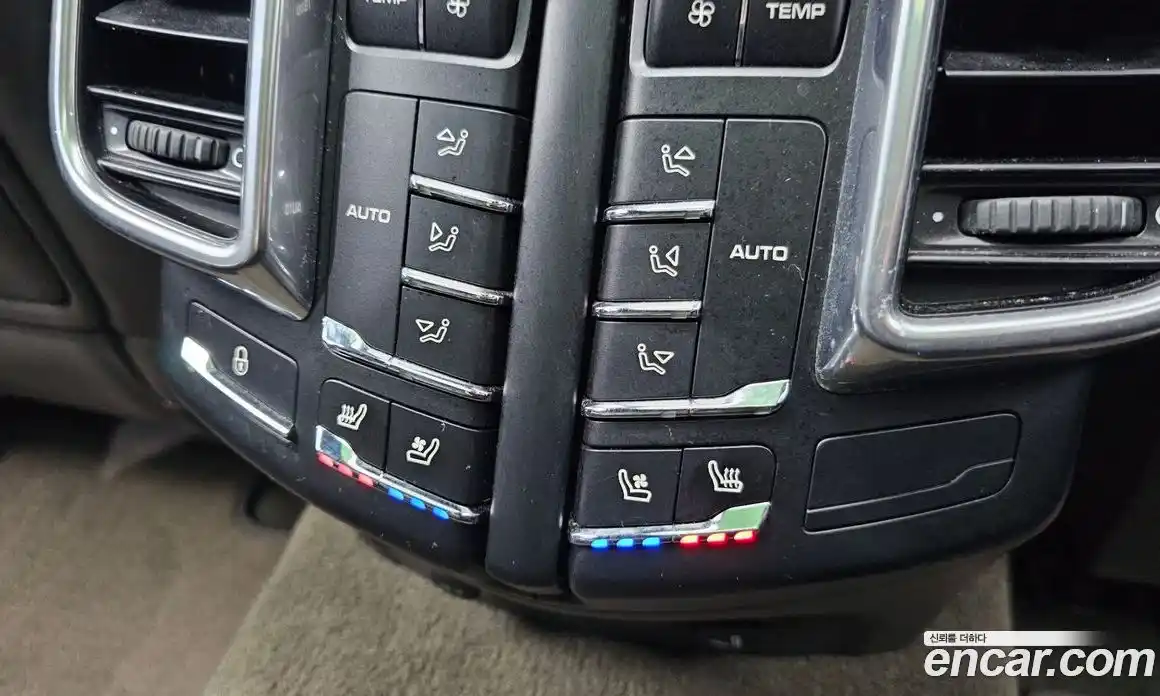 Porsche Cayenne 2015 4.8 Автомат в Москве № 165547, фото 19