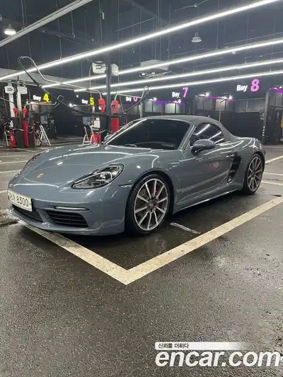 Porsche 718, 2017