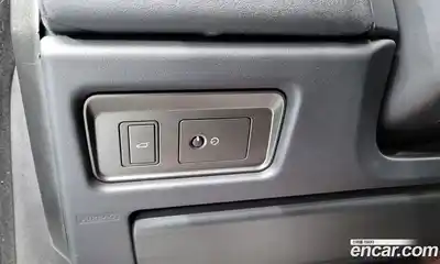 Land Rover Range-Rover Evoque 2018 2.0 Автомат в Москве № 166429, миниатюра 3