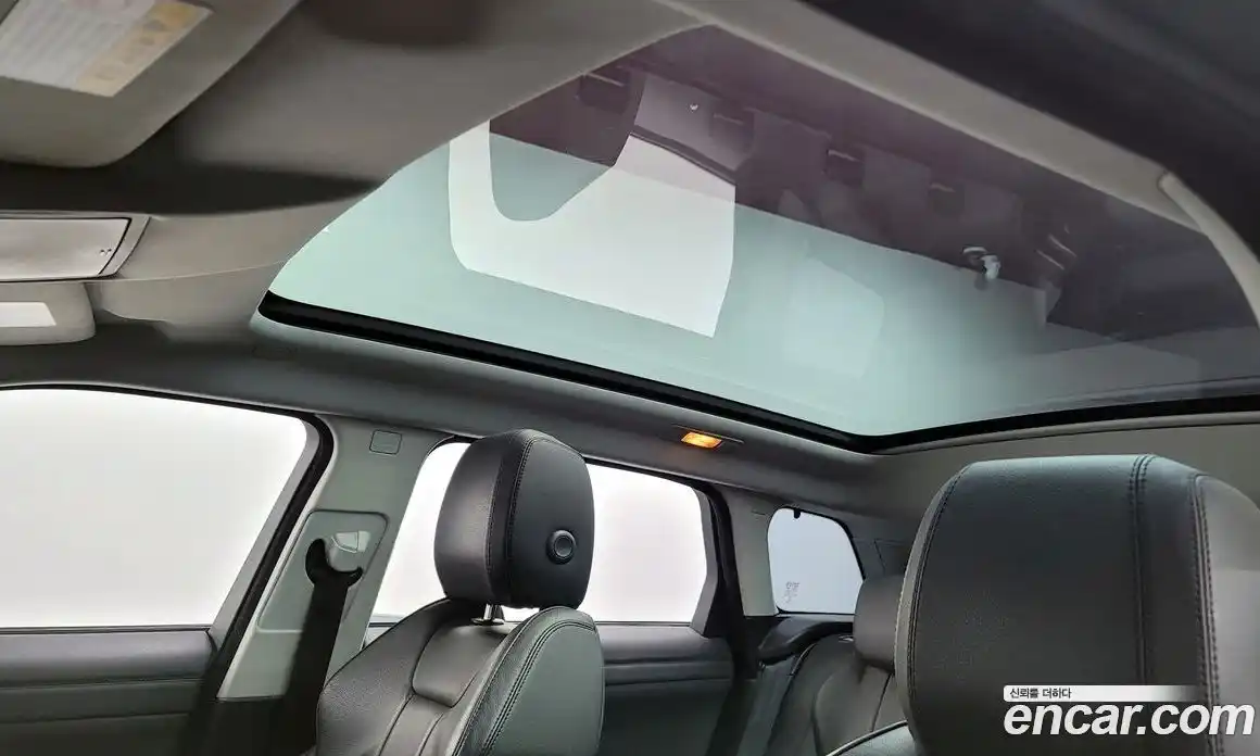 Land Rover Range-Rover Evoque 2018 2.0 Автомат в Москве № 166429, фото 8