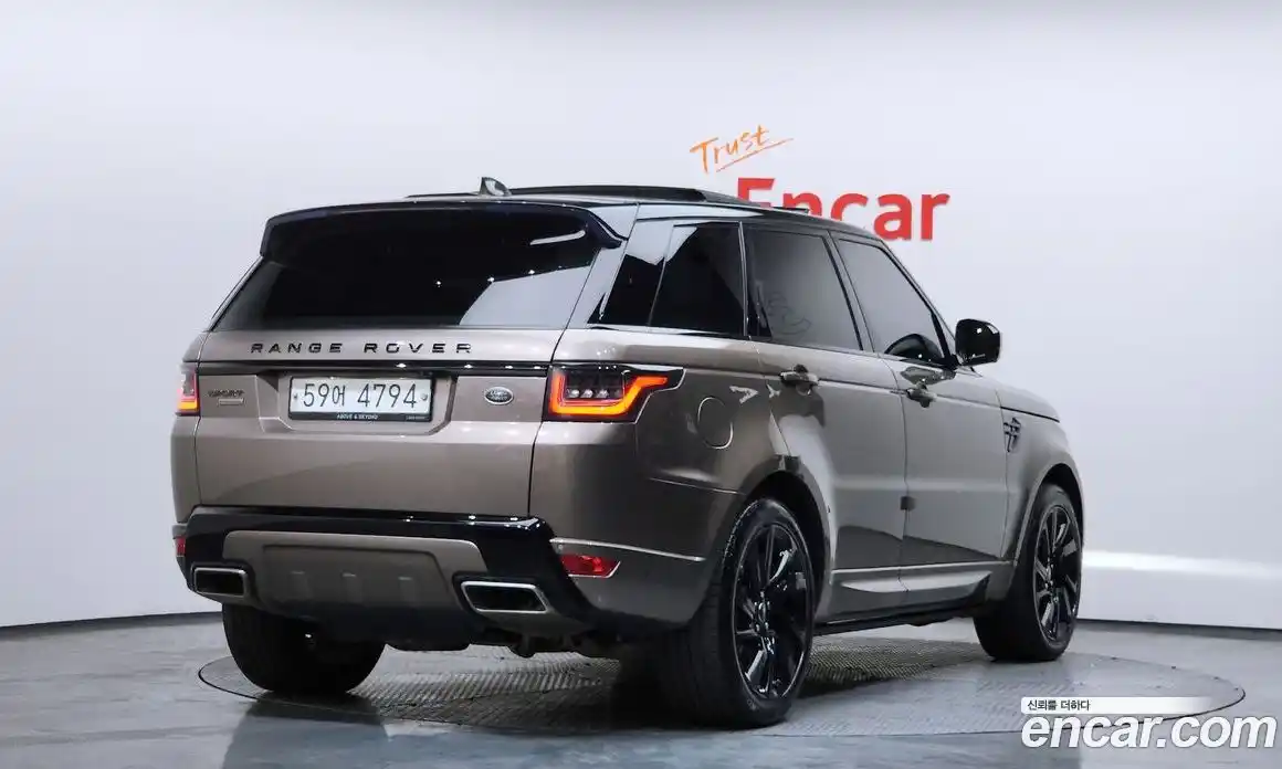 Land Rover Range-Rover Sport 2018 3.0 Автомат в Москве № 166650, фото 8
