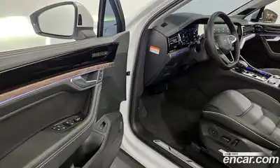 Volkswagen Touareg 2026 3.0 Автомат в Москве № 168359, миниатюра 11