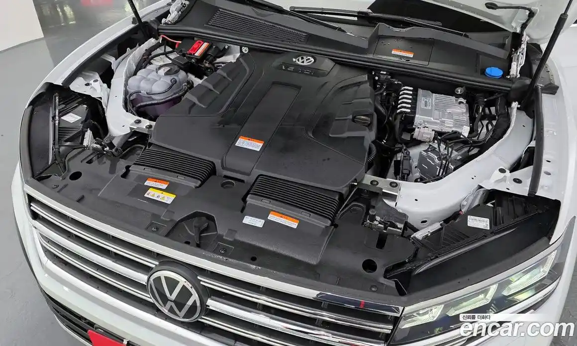 Volkswagen Touareg 2026 3.0 Автомат в Москве № 168359, фото 12