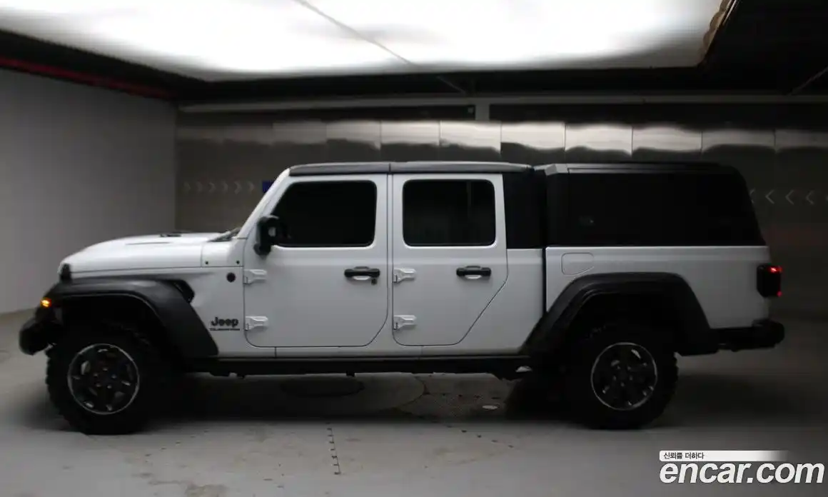 Jeep Gladiator 2021 3.6 Автомат в Москве № 169464, фото 19