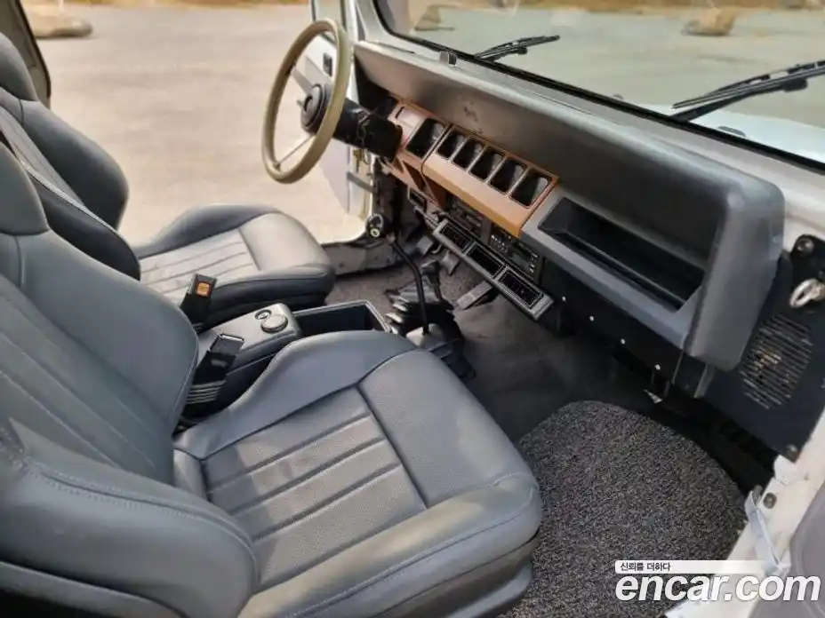 Jeep Wrangler 1993 2.5 Механическая в Москве № 170097, фото 8