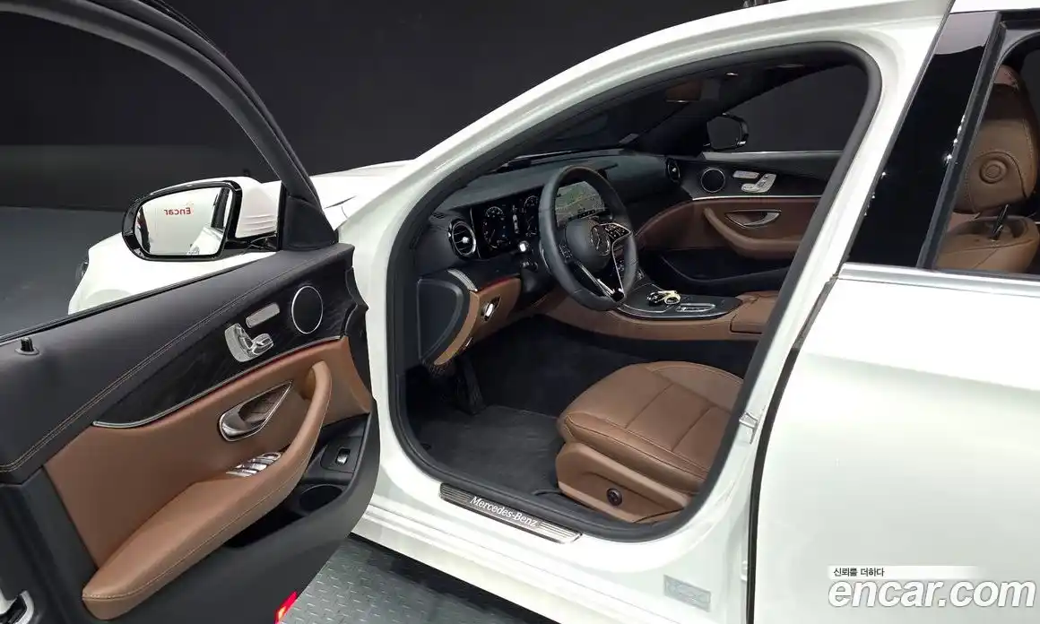 Mercedes-Benz E-Class 2023 2.0 Автомат в Москве № 178857, фото 12