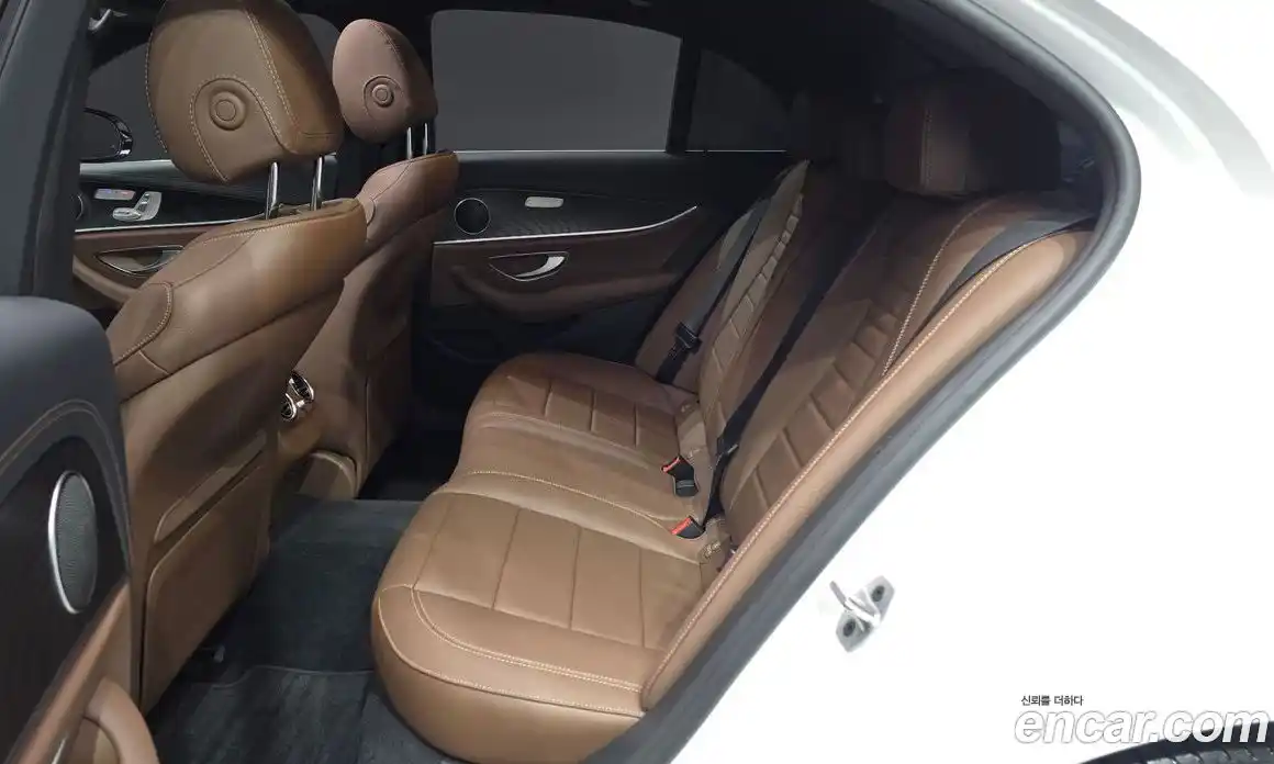 Mercedes-Benz E-Class 2023 2.0 Автомат в Москве № 178857, фото 15