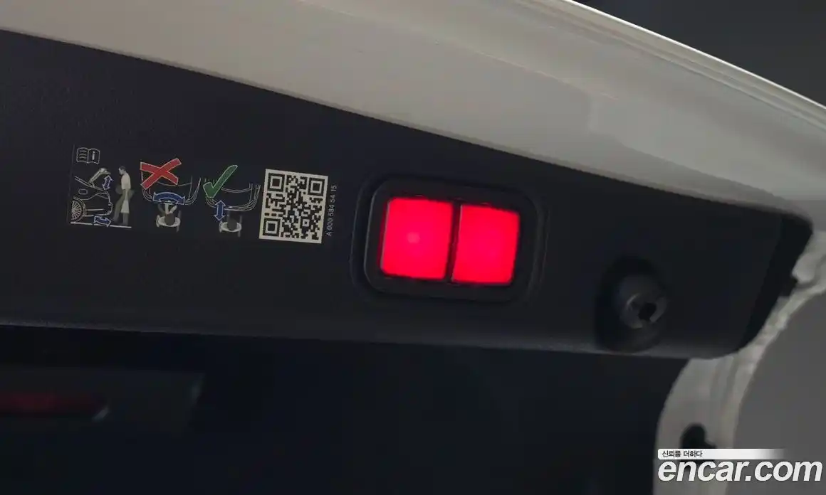 Mercedes-Benz E-Class 2023 2.0 Автомат в Москве № 178857, фото 18