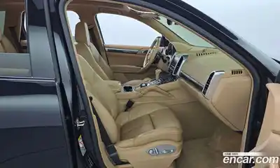 Porsche Cayenne, 2013