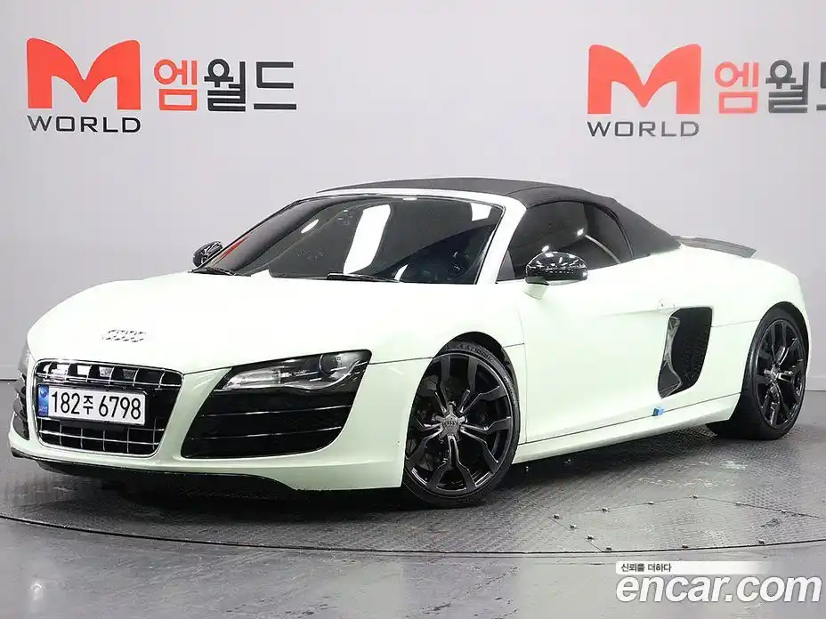 Audi R8 2012 5.2 Автомат в Москве № 184520, фото 3