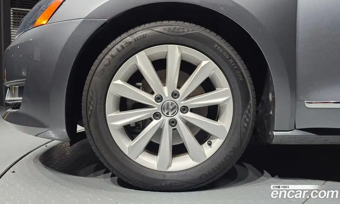 Volkswagen Passat 2014 1.8 Автомат в Москве № 185067, фото 18