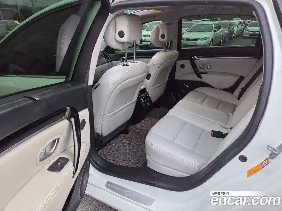 Renault SM7 2017 2.5 Автомат в Москве № 186421, фото 16