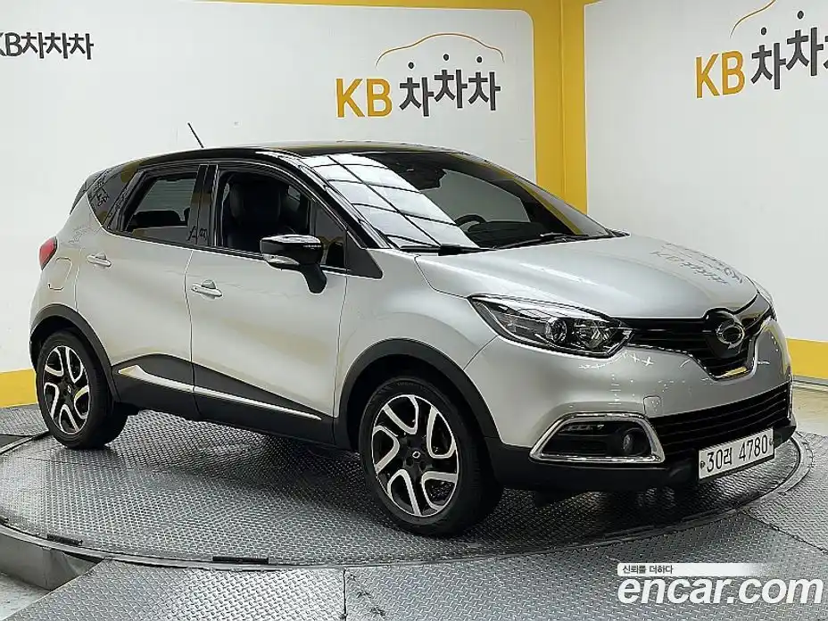 Renault QM3 2015 1.5 Автомат в Москве № 186431, фото 1