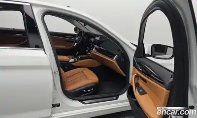 BMW 5-Series 2023 2.0 Автомат в Москве № 187915, миниатюра 11