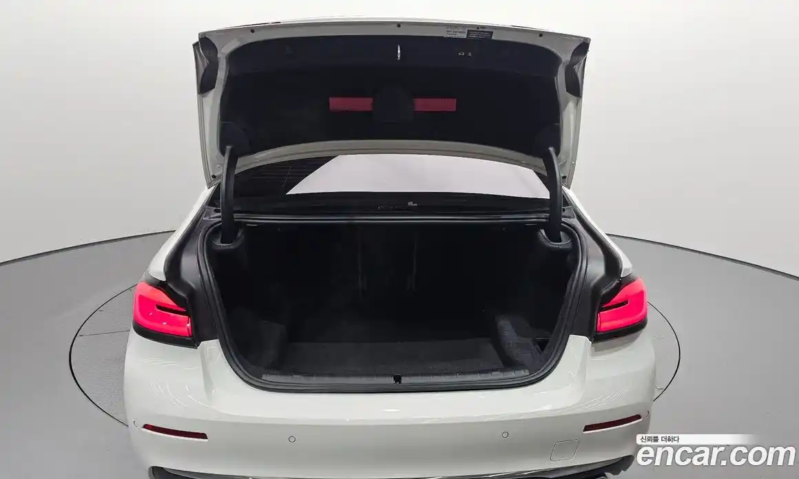 BMW 5-Series 2023 2.0 Автомат в Москве № 187915, фото 20