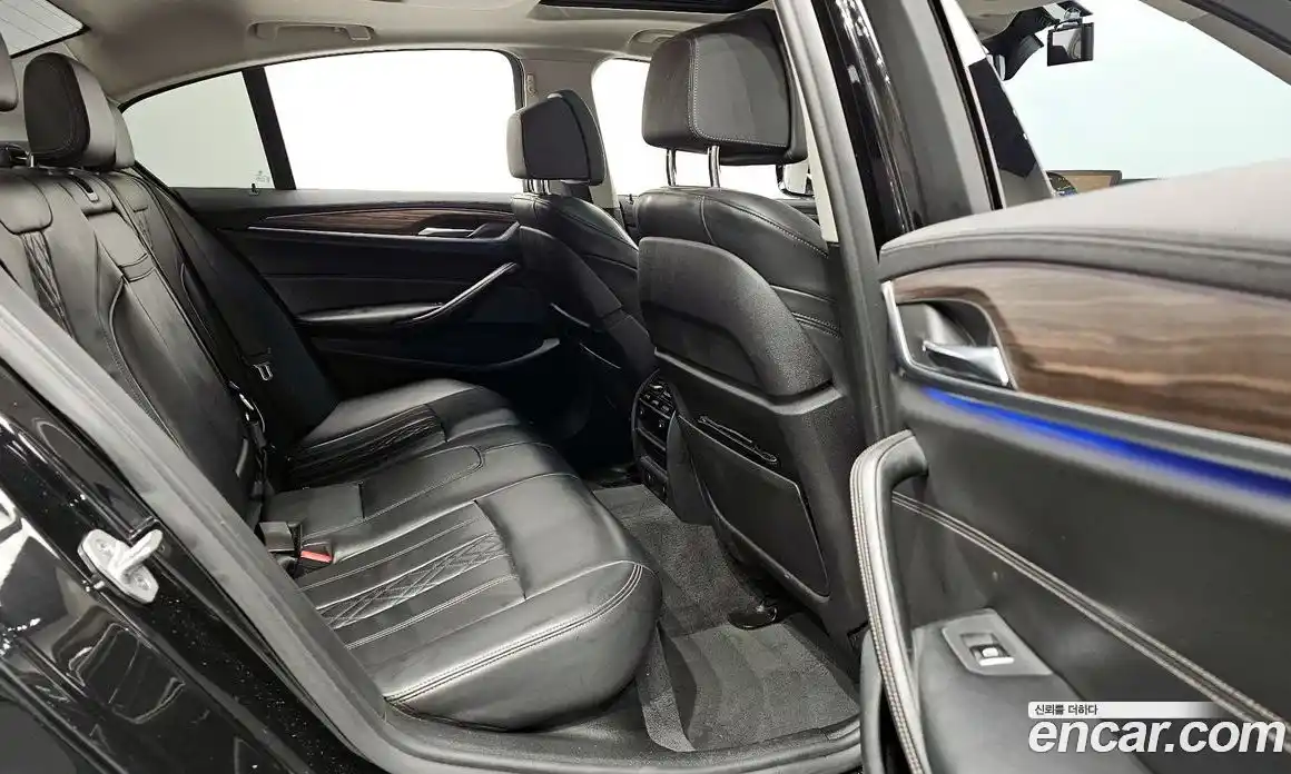 BMW 5-Series 2018 2.0 Автомат в Москве № 190425, фото 11