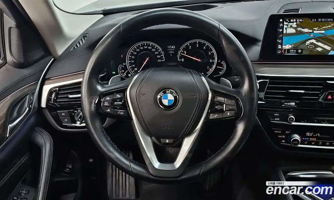 BMW 5-Series 2018 2.0 Автомат в Москве № 190425, фото 13