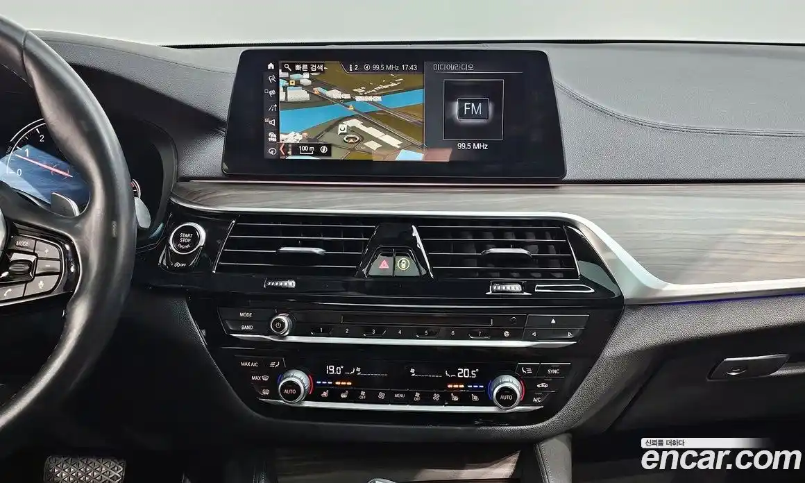 BMW 5-Series 2018 2.0 Автомат в Москве № 190425, фото 15