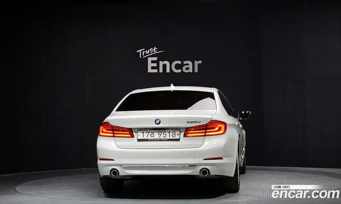 BMW 5-Series 2018 2.0 Автомат в Москве № 191336, фото 4