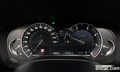 BMW 5-Series 2018 2.0 Автомат в Москве № 191336, миниатюра 8