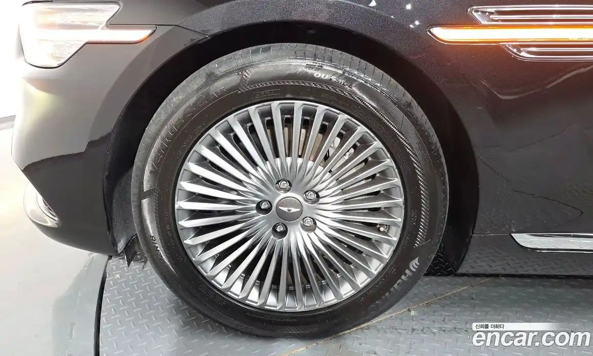 Genesis G90 2019 3.3 Автомат в Москве № 19235, фото 18