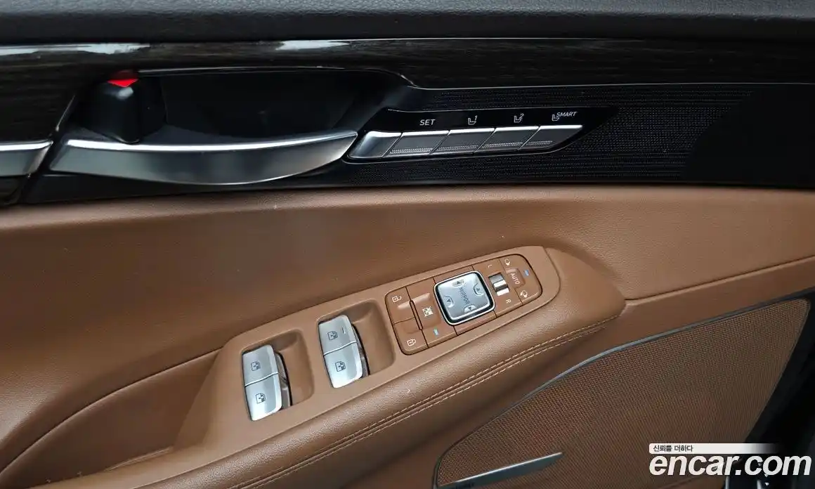 Genesis G90 2019 3.3 Автомат в Москве № 19235, фото 9