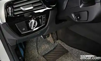 BMW 5-Series 2021 2.0 Автомат в Москве № 192390, миниатюра 3